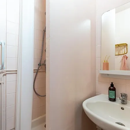 Apartment Guestready - Cosy Studio Near Port De La Lune